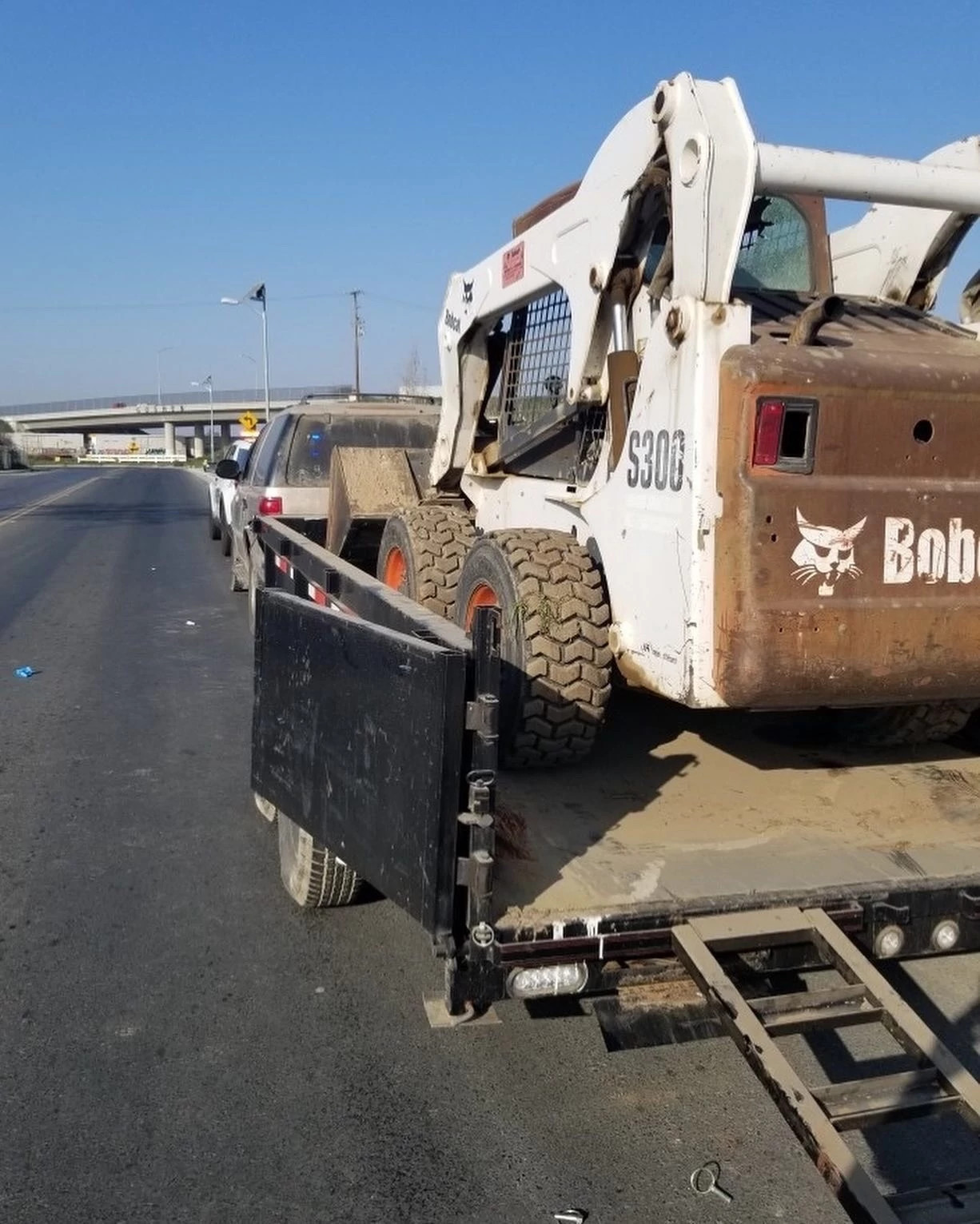 TCSO Deputies Track Down Suspects Driving Around with Stolen Trailer & Tractor
