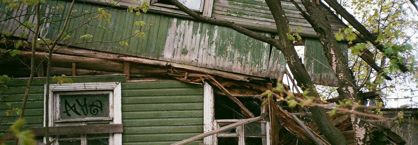 pexels-myatezhny39-2422464.jpg