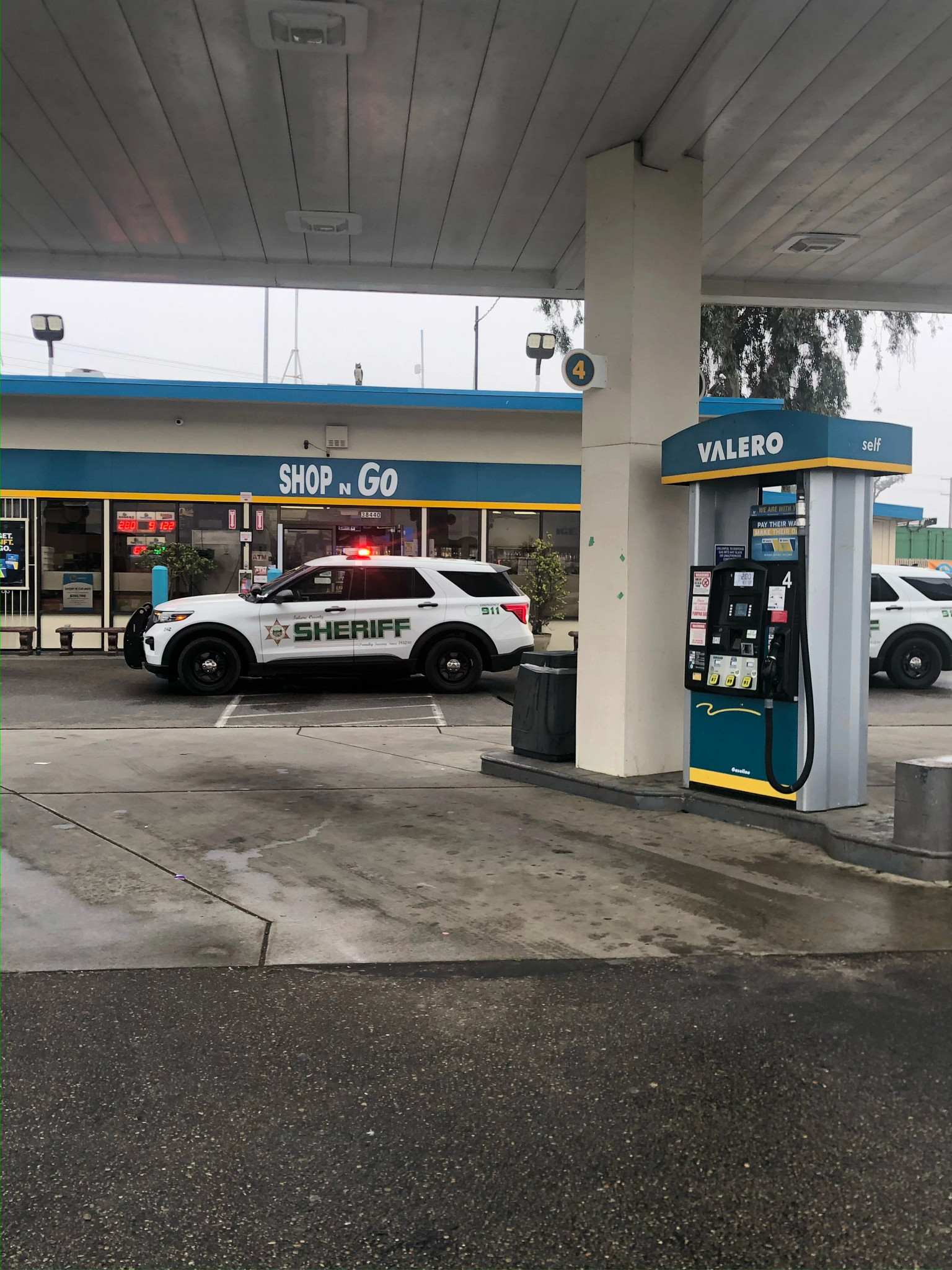 TCSO Detectives Investigating Early Morning Gas Station Robbery