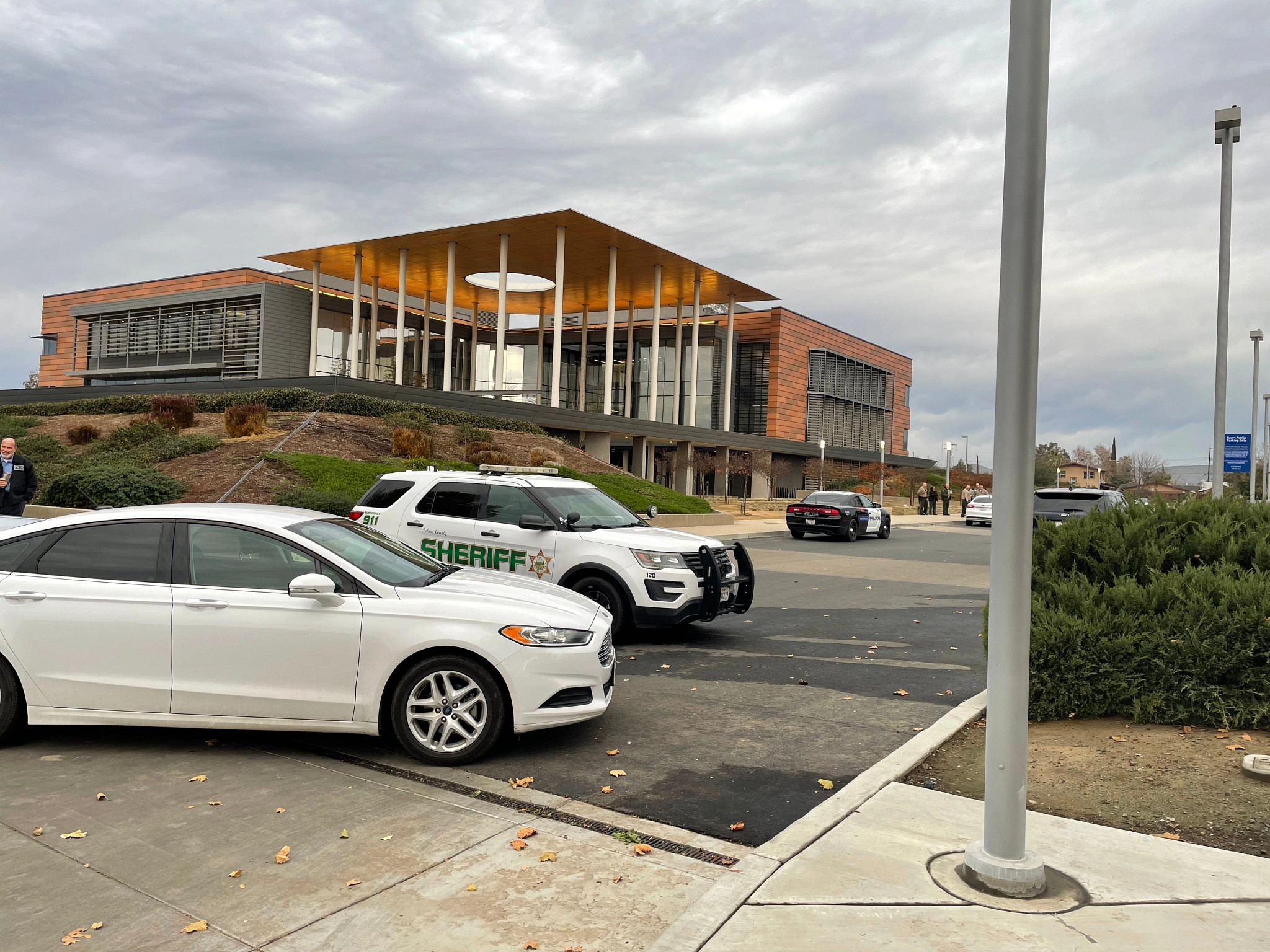 TCSO Investigating Bomb Threat at Porterville Court House