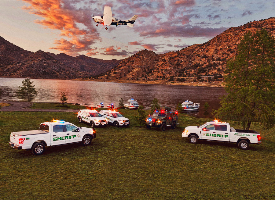 yearbook-cover-photo-Lake-Kaweah-200-dpi.jpg